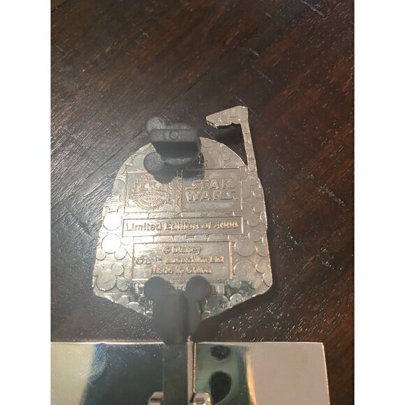 Star Wars Boba Fett Large Helmet Metal Trading Pin with Hinge - Picture 7 of 8